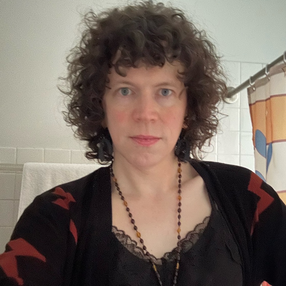 Meet your Posher, Téa